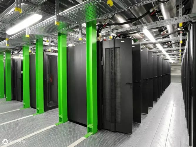 新疆13A机柜租用价格